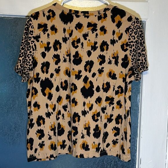 Zara Women’s Mixed Animal Print Short Sleeve Tshirt Size L - Picture 4 of 4